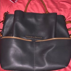 Like new blank Dooney purse.